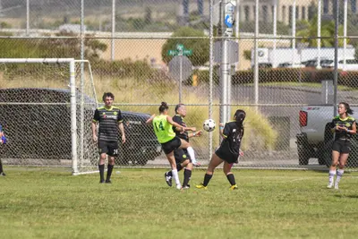 DSC_2392-ZF-0122-38897-1-001-125