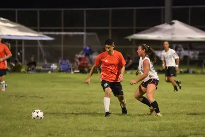 DSC_2678-ZF-0122-38897-1-001-210